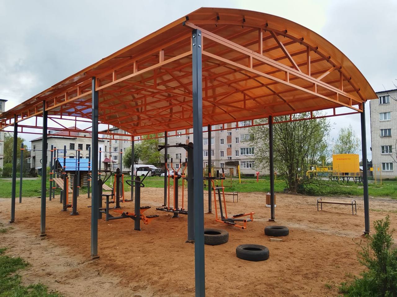 В п. Вохтога открылась спортивная площадка в рамках ФКГС.