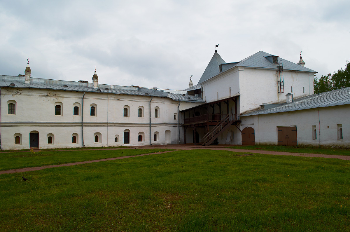 Вдоль Вологодского кремля установят семь бронзовых башен.