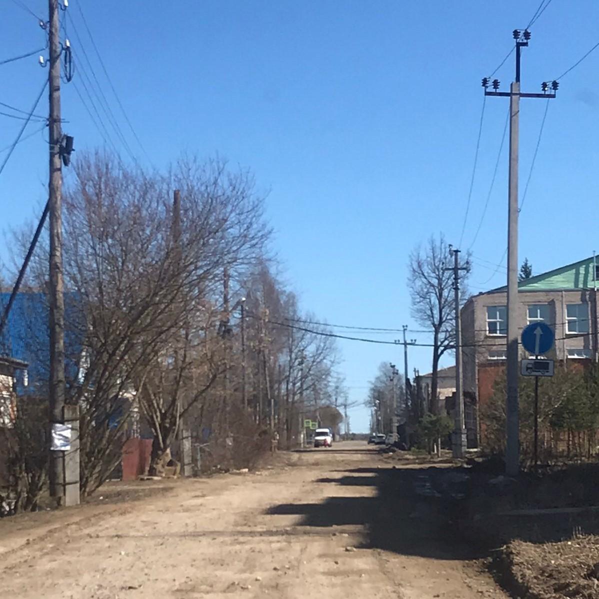 В Грязовце приступили к грейдированию дорог.