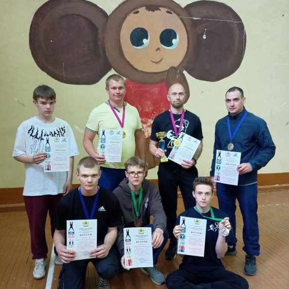Грязовецкие гиревики привезли медали с Чемпионата и Первенства Костромской области. Грязовецкие гиревики привезли медали с Чемпионата и Первенства Костромской области.