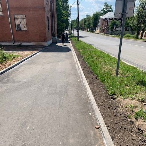 Тротуар в Грязовце отремонтирован. Тротуар в Грязовце отремонтирован.
