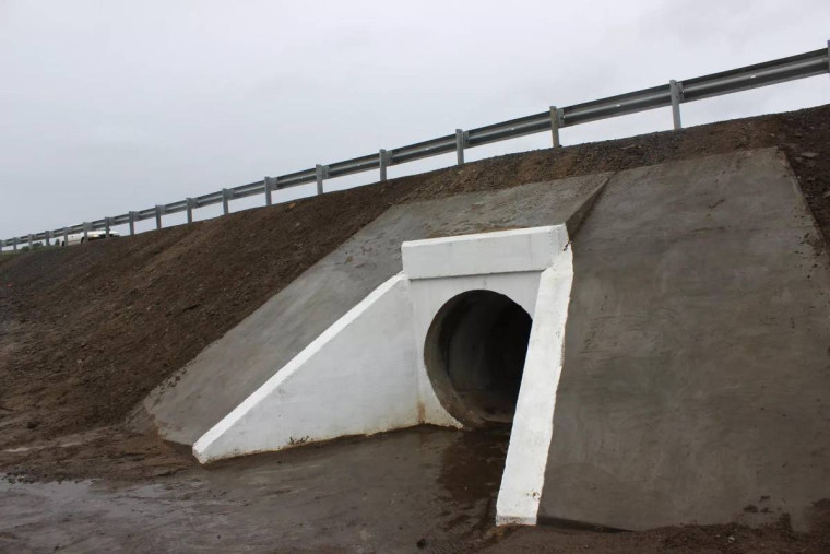 В регионе внедрена новая технология восстановления водопропускных труб при дорожных работах. В регионе внедрена новая технология восстановления водопропускных труб при дорожных работах.