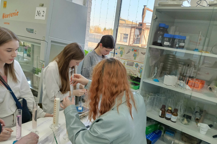 Школьники Грязовецкого округа обучаются первой профессии. Школьники Грязовецкого округа обучаются первой профессии.