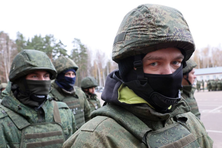 На Вологодчине расширены меры поддержки для участников СВО и членов их семей. На Вологодчине расширены меры поддержки для участников СВО и членов их семей.