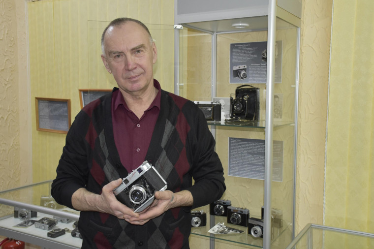 В Грязовецком музее состоялось открытие выставки, посвященной истории фотоаппаратов и фотоискусства "Хранители истории". В Грязовецком музее состоялось открытие выставки, посвященной истории фотоаппаратов и фотоискусства "Хранители истории".