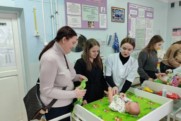 Единый день открытых дверей прошел в колледжах и техникумах региона. Единый день открытых дверей прошел в колледжах и техникумах региона.