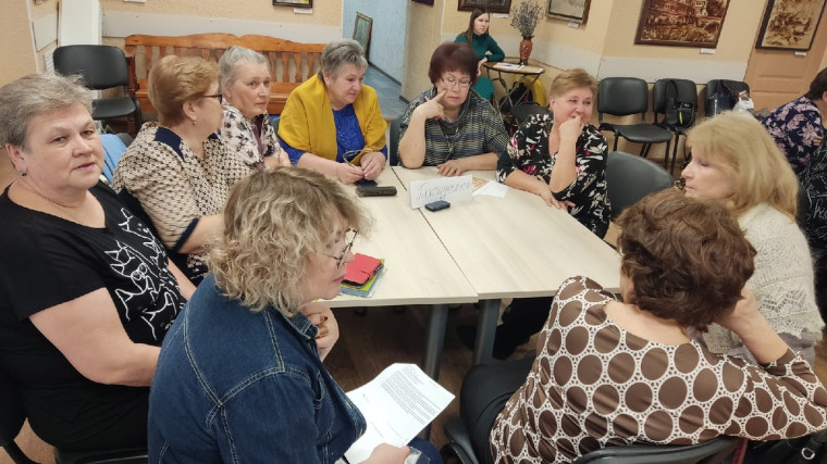 "СЯДЕМ РЯДКОМ ДА ПОГОВОРИМ ЛАДКОМ". "СЯДЕМ РЯДКОМ ДА ПОГОВОРИМ ЛАДКОМ".